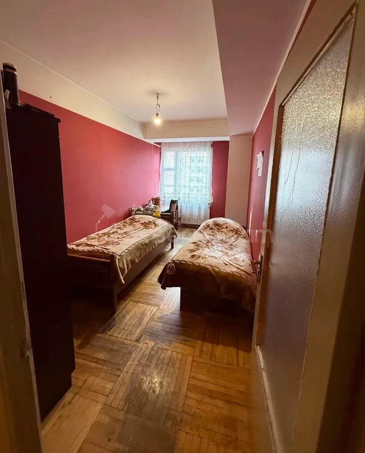 3 Սենյականոց Բնակարան, 84քմ, 6/14 հարկ, Նորմալ Վիճակում