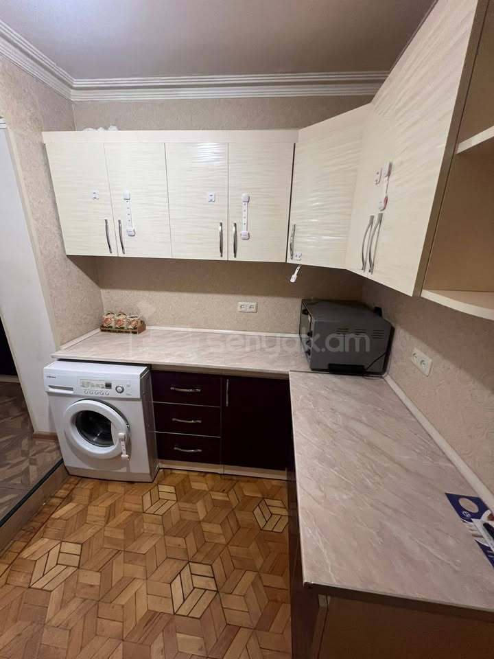 2 Սենյականոց Բնակարան, 65քմ, 2/4 հարկ, Կապիտալ Վերանորոգված, Կահավորված