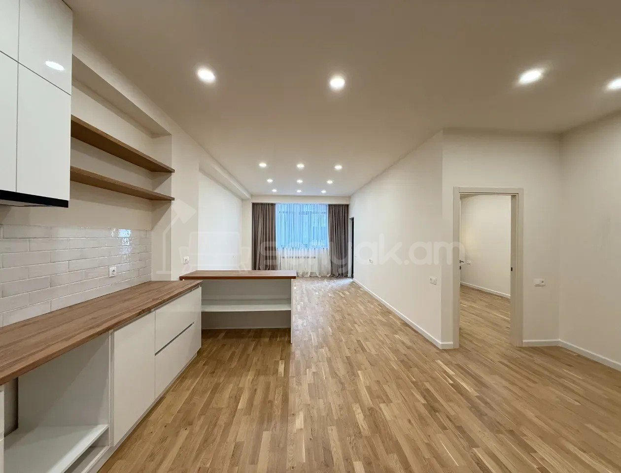 2 Սենյականոց Բնակարան Նորակառույցում, 67քմ, 10/12 հարկ, Կապիտալ Վերանորոգված