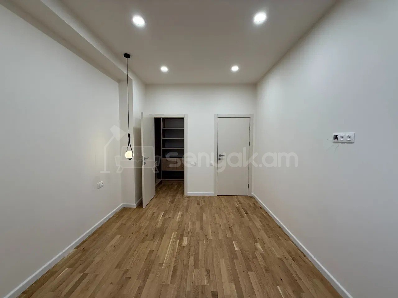 2 Սենյականոց Բնակարան Նորակառույցում, 67քմ, 10/12 հարկ, Կապիտալ Վերանորոգված