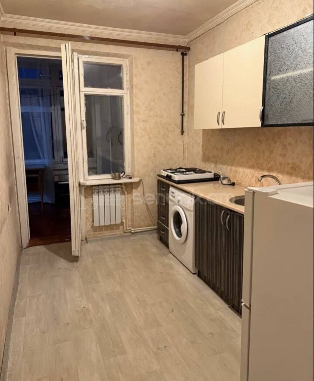 3 Սենյականոց Բնակարան, 62քմ, 5/9 հարկ, Պետական Վիճակում, Կահավորված, Արևկող