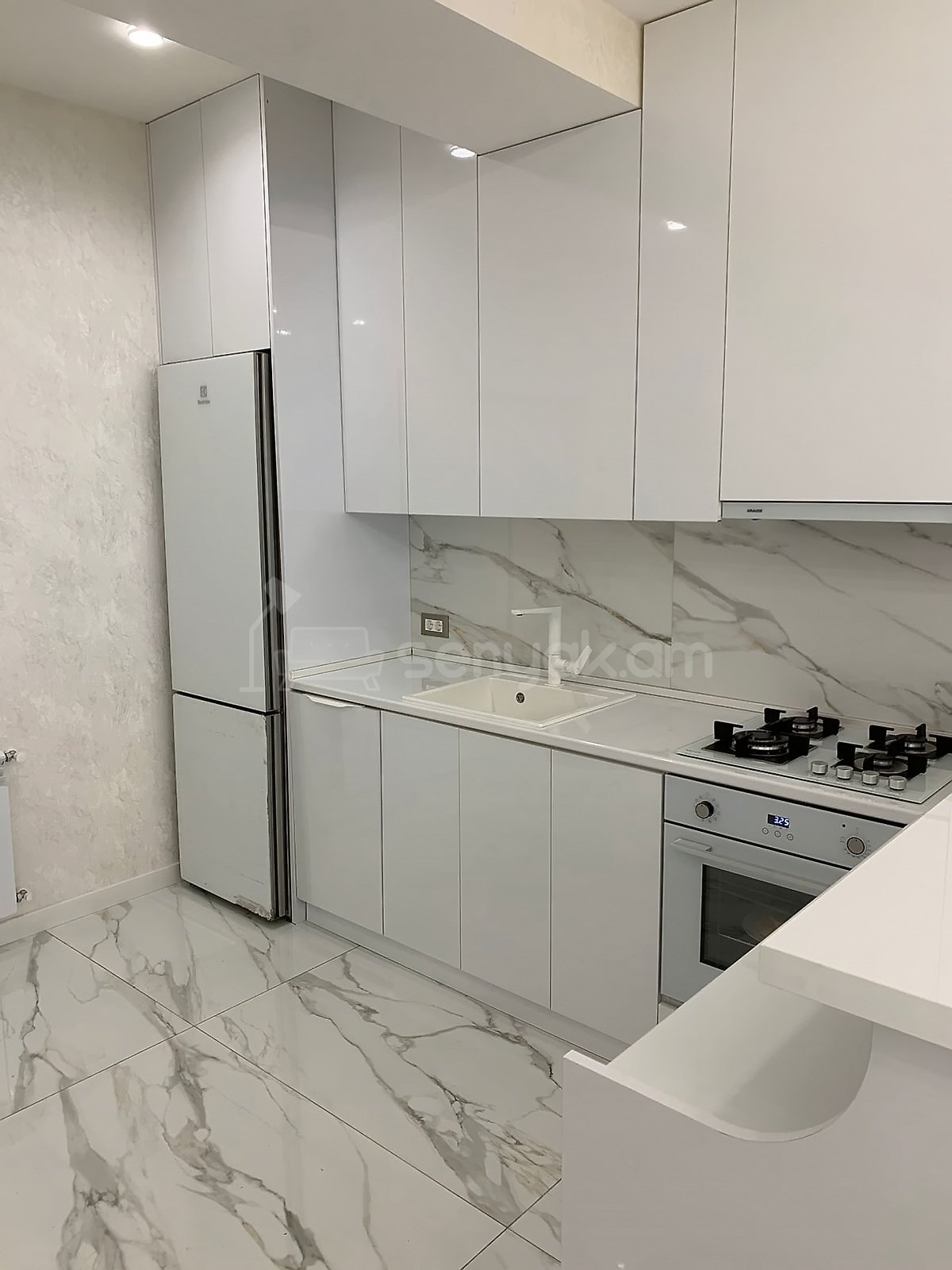 3 Սենյականոց Բնակարան Նորակառույցում, 97քմ, 5/6 հարկ, Դիզայներական Վերանորոգված