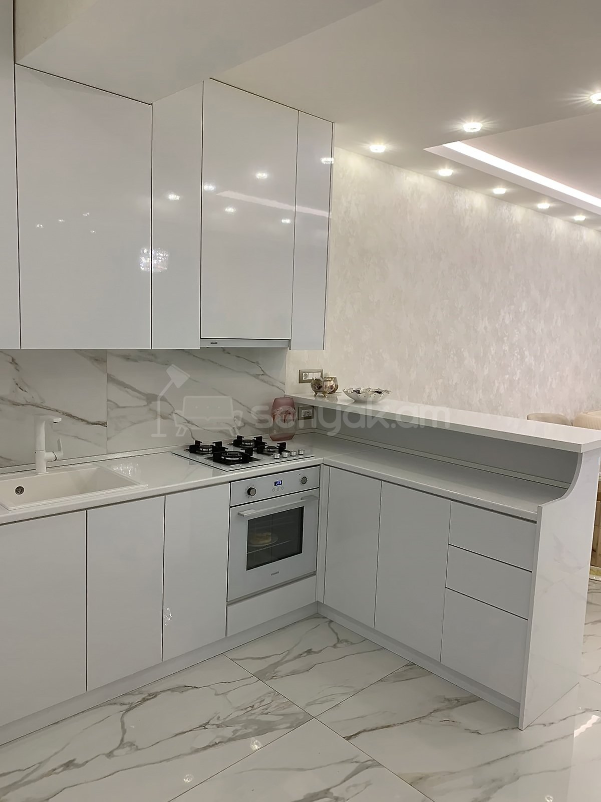 3 Սենյականոց Բնակարան Նորակառույցում, 97քմ, 5/6 հարկ, Դիզայներական Վերանորոգված