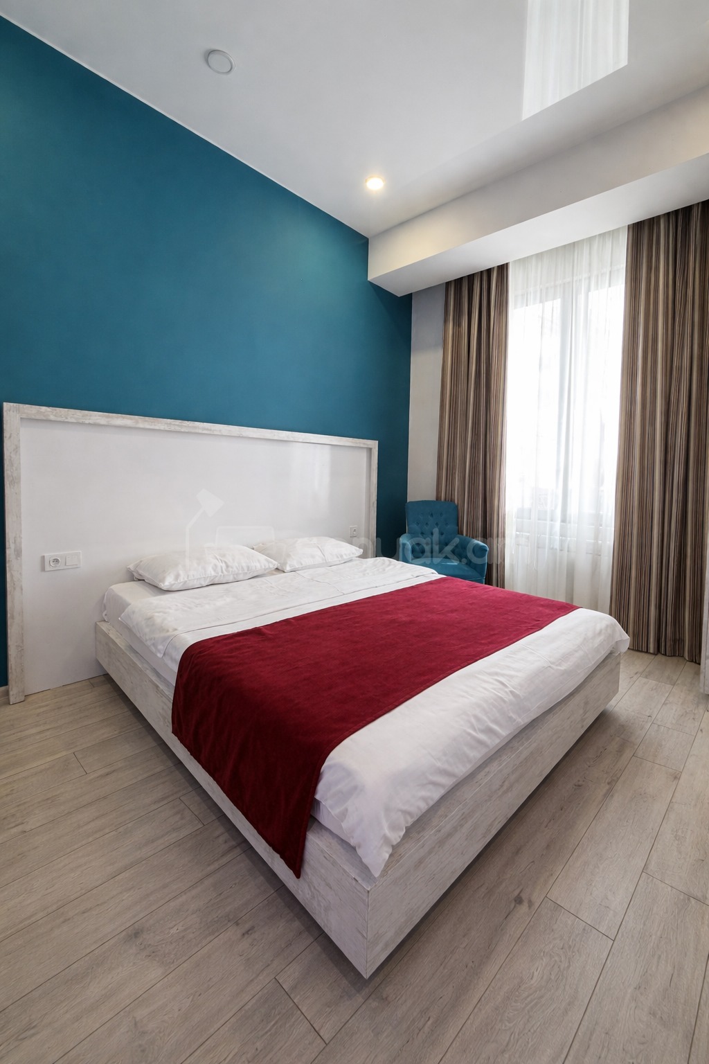 1 Սենյականոց Բնակարան, 20քմ, 3/3 հարկ, Դիզայներական Վերանորոգված