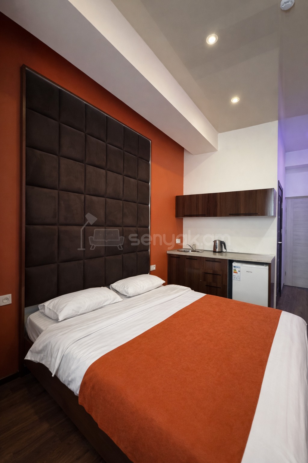 1 Սենյականոց Բնակարան Նորակառույցում, 20քմ, 3/3 հարկ, Դիզայներական Վերանորոգված