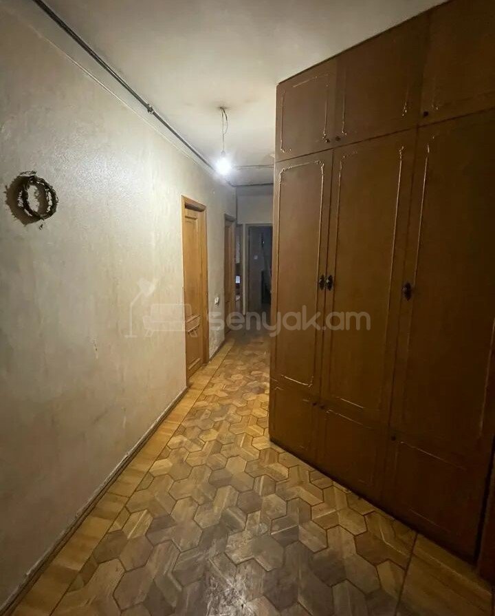 3 Սենյականոց Բնակարան, 91քմ, 9/12 հարկ, Պետական Վիճակում