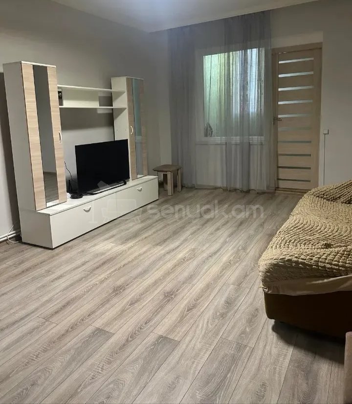 2 Սենյականոց Բնակարան, 58քմ, 2/9 հարկ, Կապիտալ Վերանորոգված, Կահավորված, Արևկող