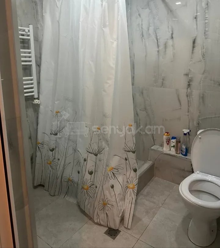 2 Սենյականոց Բնակարան, 58քմ, 2/9 հարկ, Կապիտալ Վերանորոգված, Կահավորված, Արևկող