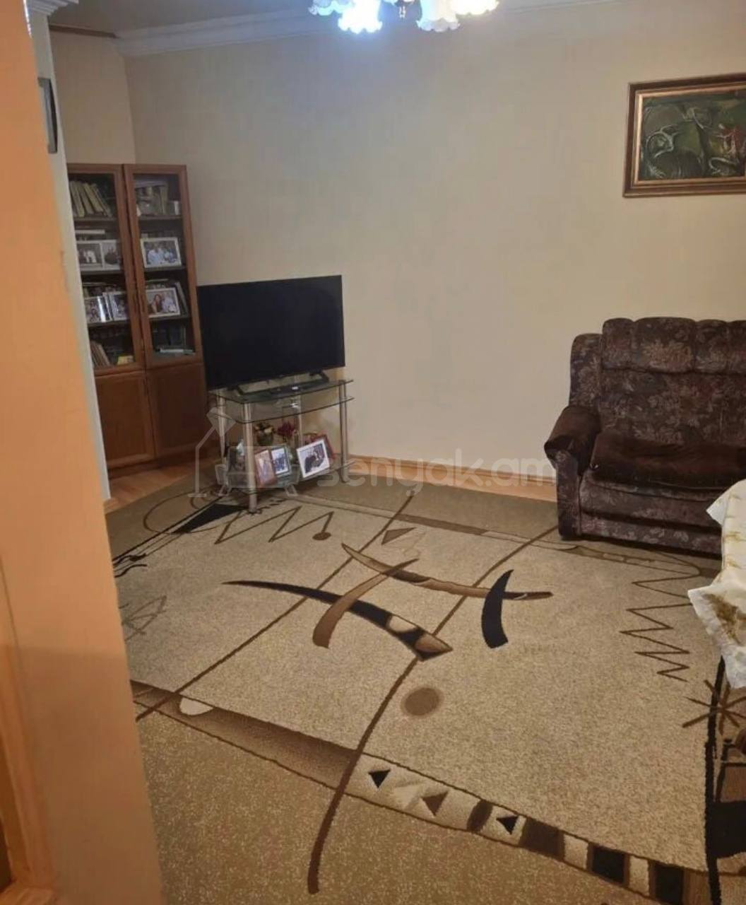 3 Սենյականոց Բնակարան, 79քմ, 10/16 հարկ, Պետական Վիճակում