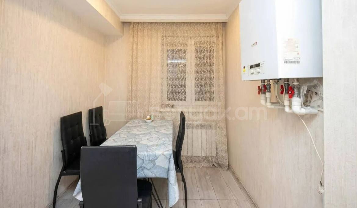 3 Սենյականոց Բնակարան, 93քմ, 13/16 հարկ, Դիզայներական Վերանորոգված