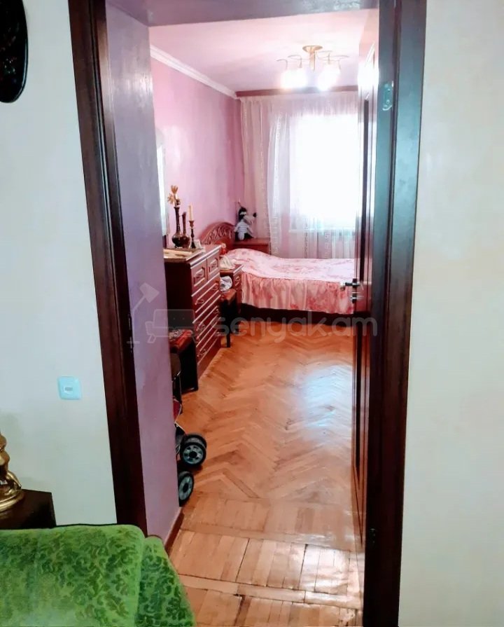 2 Սենյականոց Բնակարան Քարե Շենքում, 68քմ, 1/5 հարկ, Կապիտալ Վերանորոգված, Կահավորված