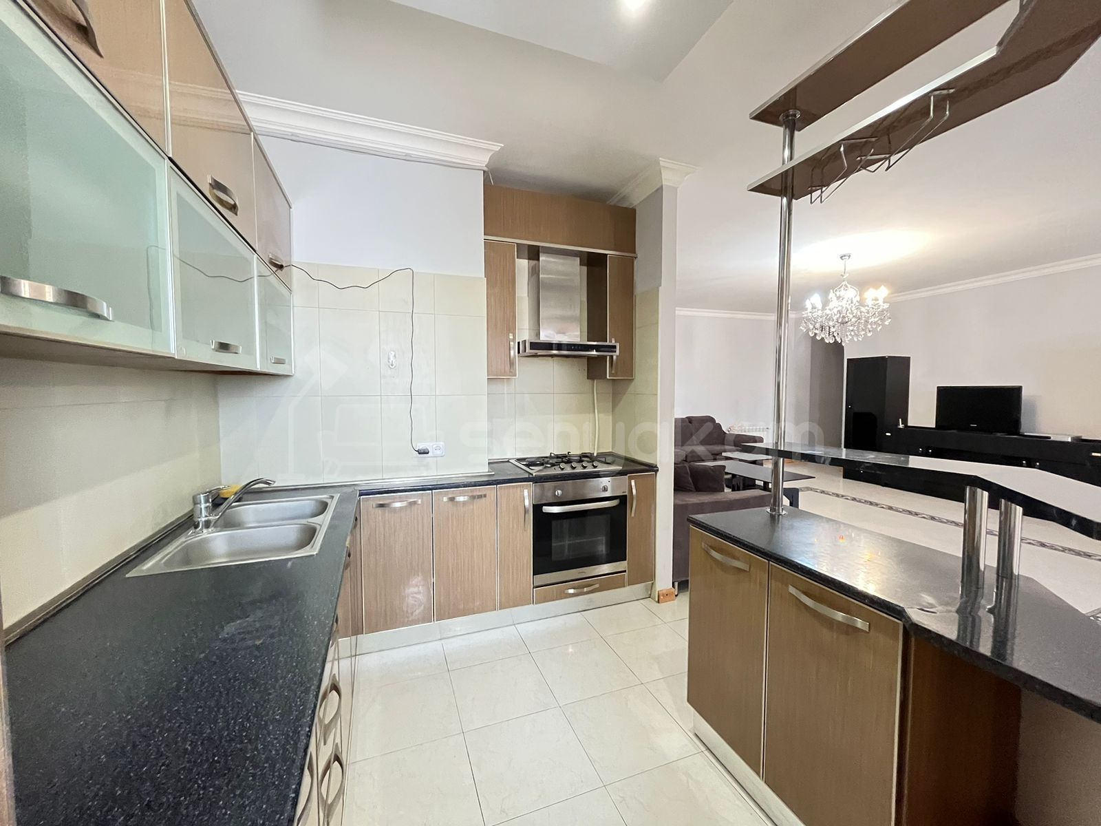 3 Սենյականոց Բնակարան Նորակառույցում, 100քմ, 8/12 հարկ, Կապիտալ Վերանորոգված, Կահավորված, Արևկող