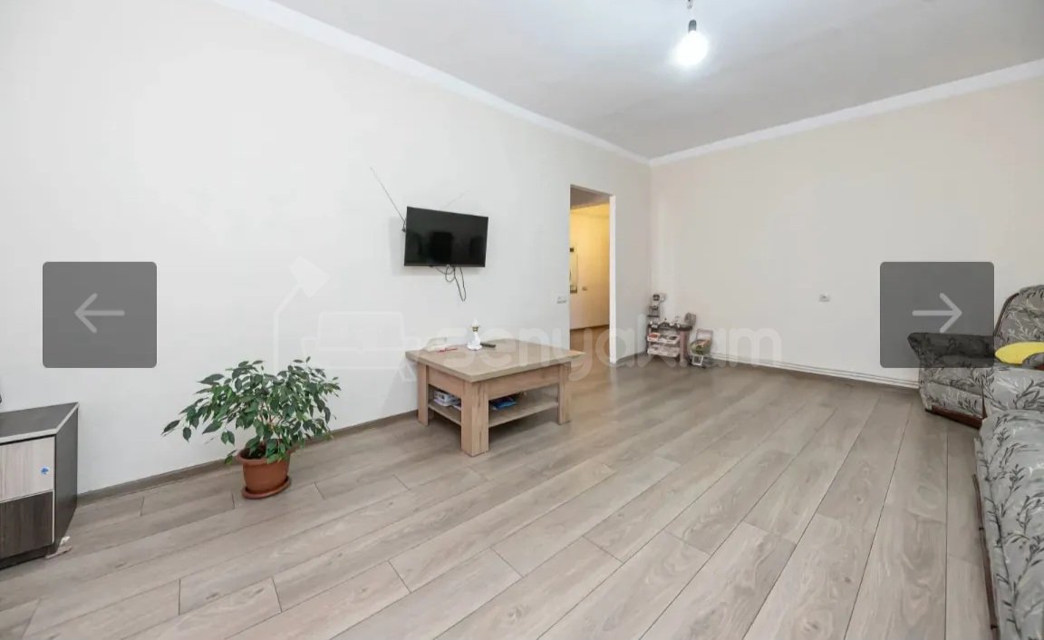 4 Սենյականոց Բնակարան Քարե Շենքում, 81քմ, 2/9 հարկ, Դիզայներական Վերանորոգված, Կահավորված