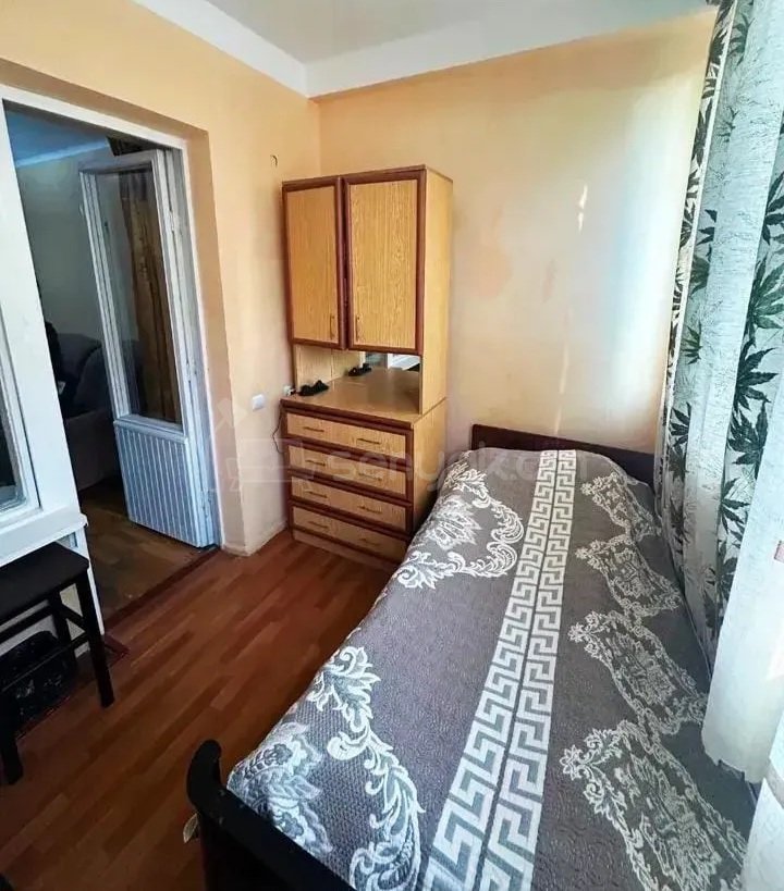 3 Սենյականոց Բնակարան Քարե Շենքում, 60քմ, 3/5 հարկ, Կապիտալ Վերանորոգված, Կահավորված