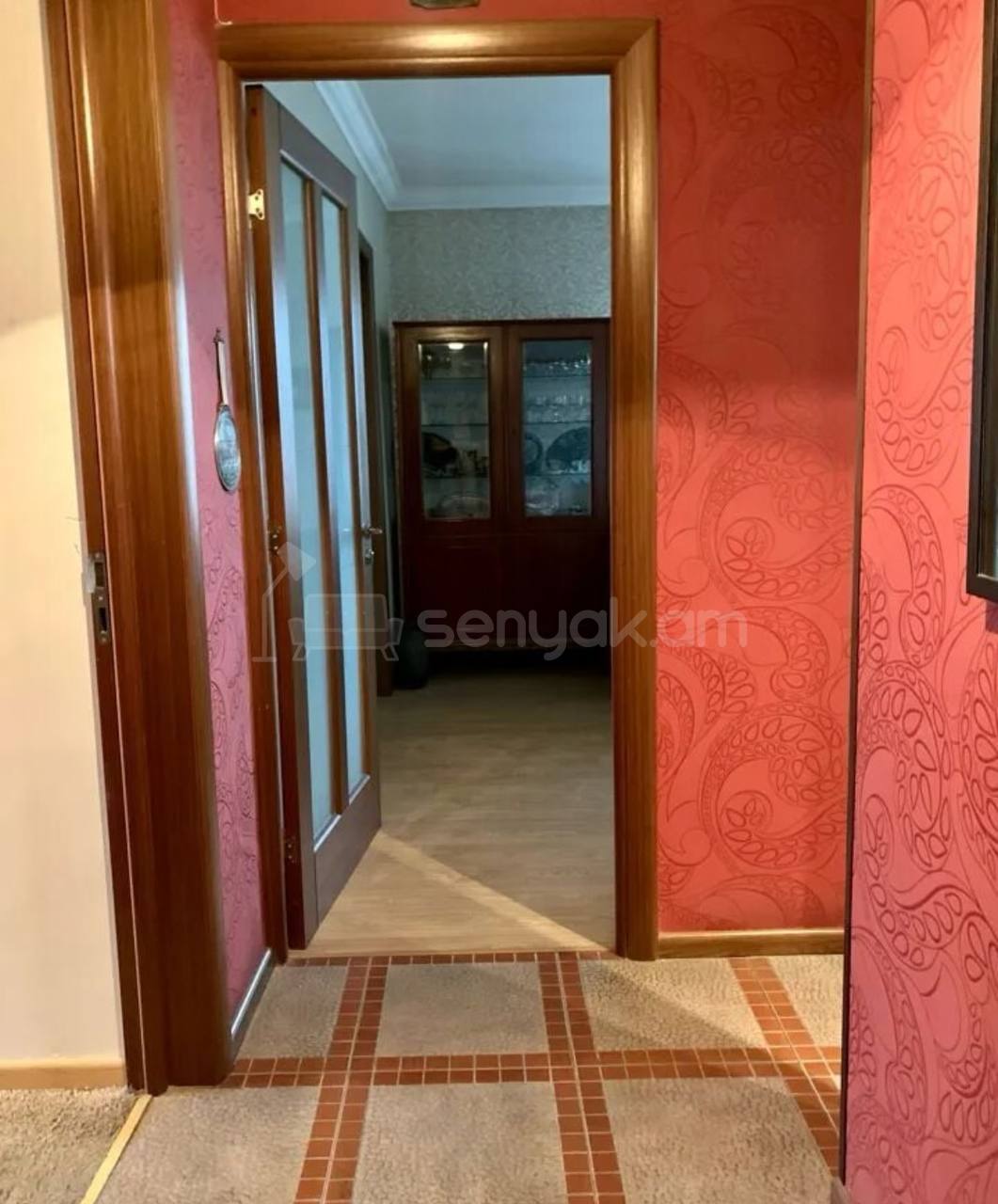 3 Սենյականոց Բնակարան Քարե Շենքում, 72քմ, 5/5 հարկ, Պետական Վիճակում