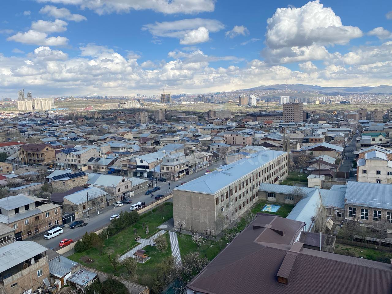 4 Սենյականոց Բնակարան, 100քմ, 12/12 հարկ, Կապիտալ Վերանորոգված