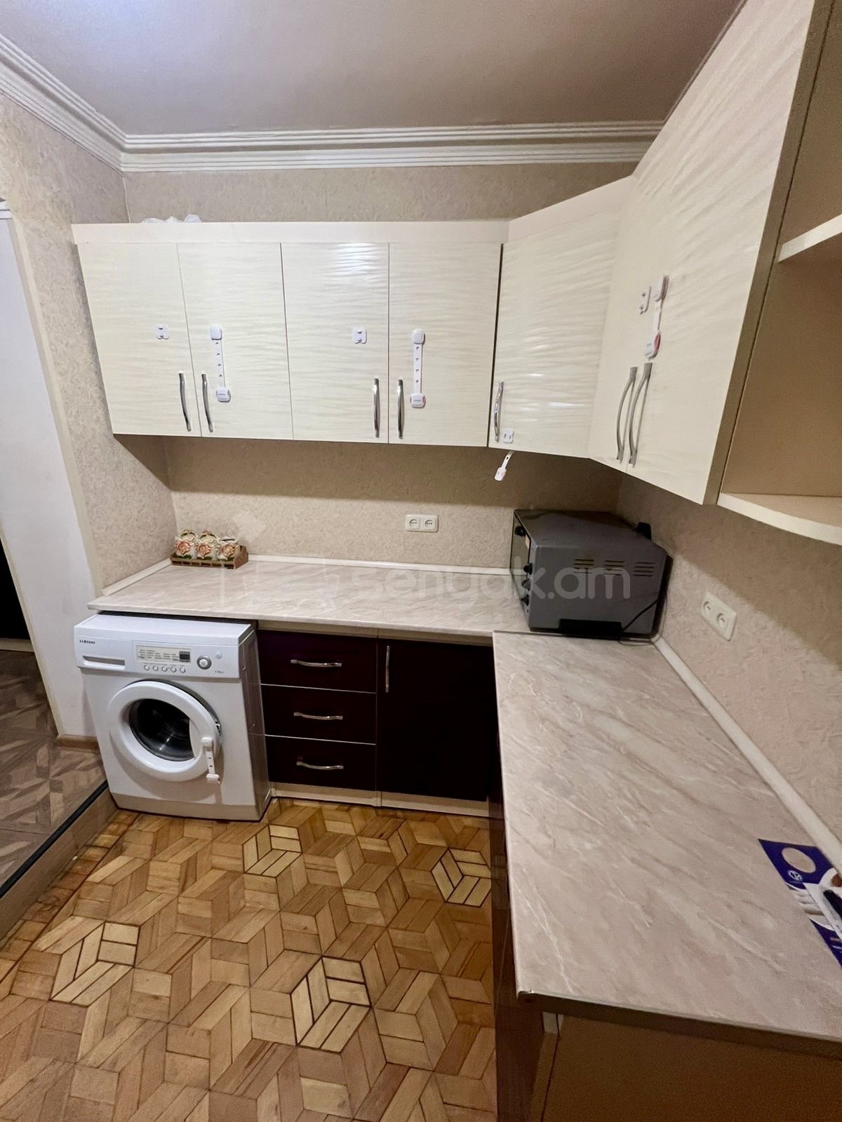 2 Սենյականոց Բնակարան, 65քմ, 2/4 հարկ, Կապիտալ Վերանորոգված, Կահավորված