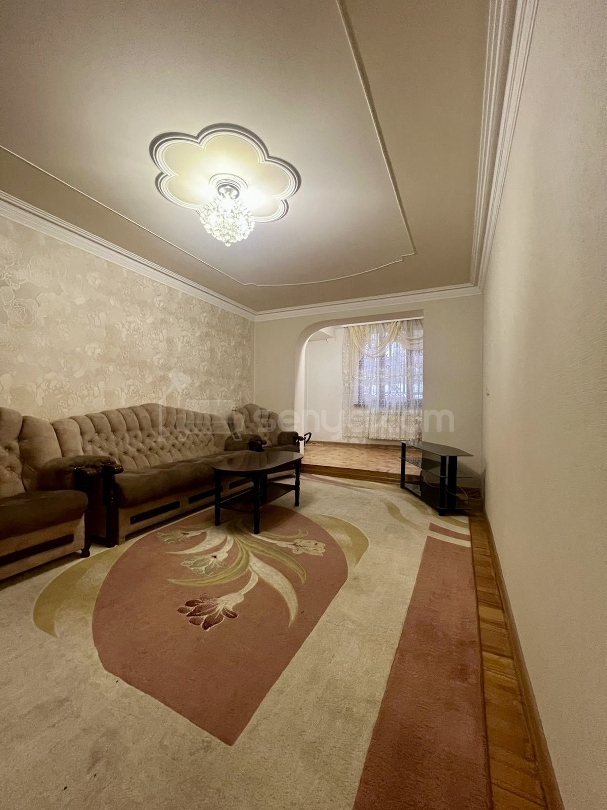 2 Սենյականոց Բնակարան, 65քմ, 2/4 հարկ, Կապիտալ Վերանորոգված, Կահավորված