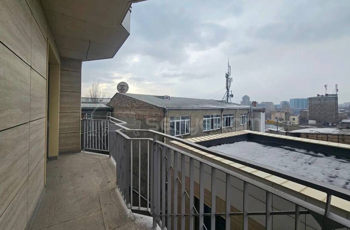 2 Սենյականոց Բնակարան, 50քմ, 3/15 հարկ, Զրոյական Վիճակում