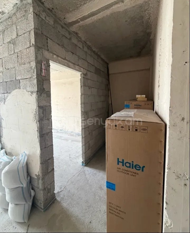 3 Սենյականոց Բնակարան, 95քմ, 5/20 հարկ, Զրոյական Վիճակում