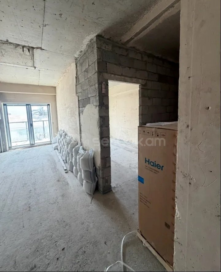 3 Սենյականոց Բնակարան Նորակառույցում, 95քմ, 5/20 հարկ, Զրոյական Վիճակում