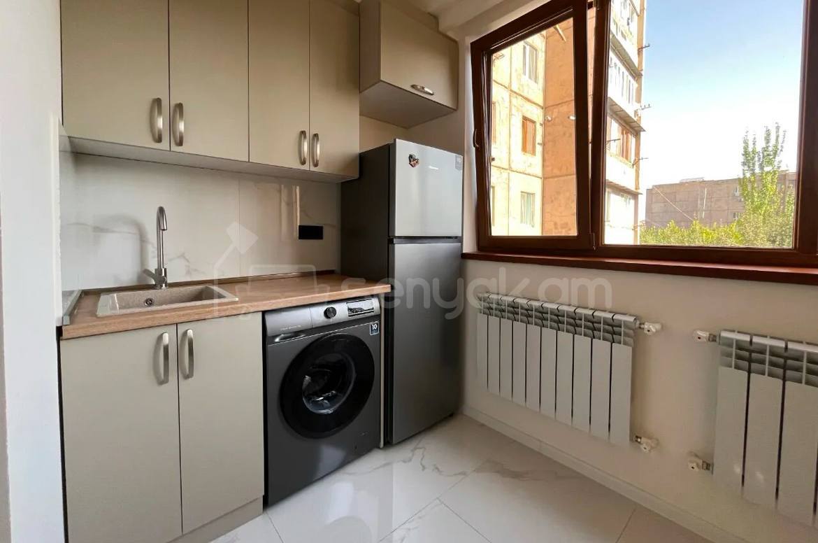 2 Սենյականոց Բնակարան, 42քմ, 5/9 հարկ, Դիզայներական Վերանորոգված