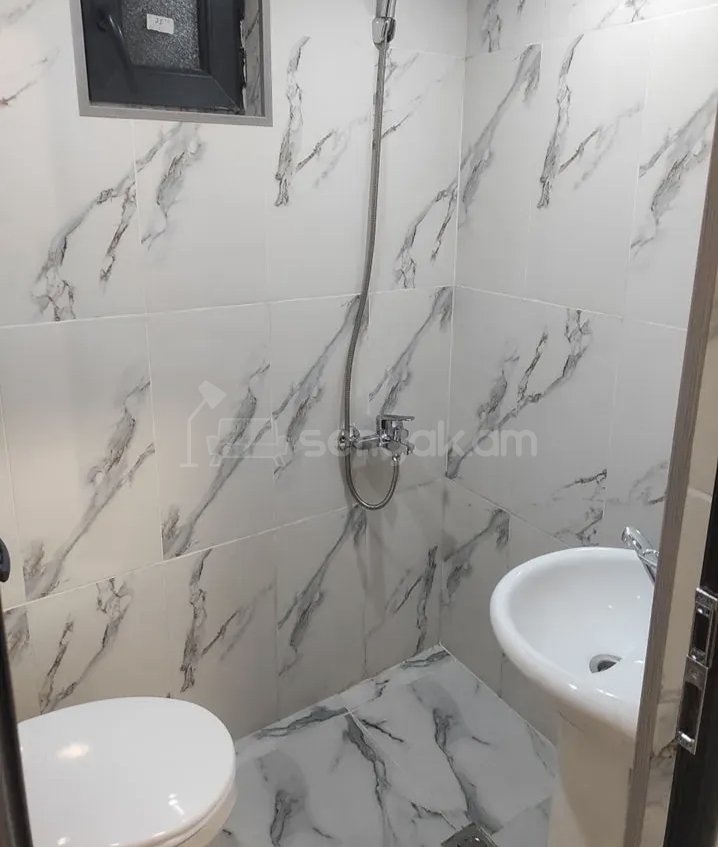 1 Սենյականոց Բնակարան Քարե Շենքում, 38քմ, 1/1 հարկ, Կապիտալ Վերանորոգված, Կահավորված