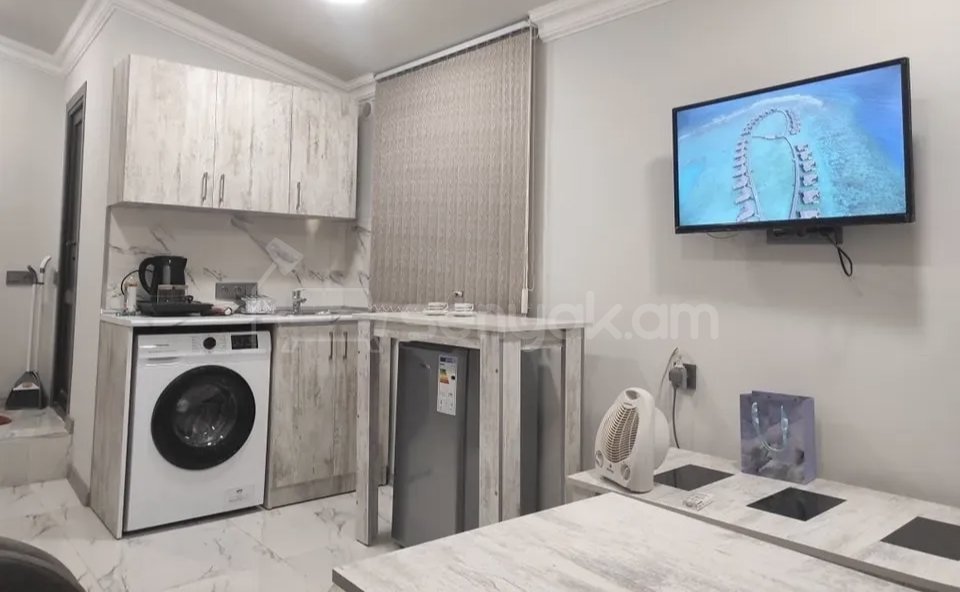 1 Սենյականոց Բնակարան Քարե Շենքում, 38քմ, 1/1 հարկ, Կապիտալ Վերանորոգված, Կահավորված