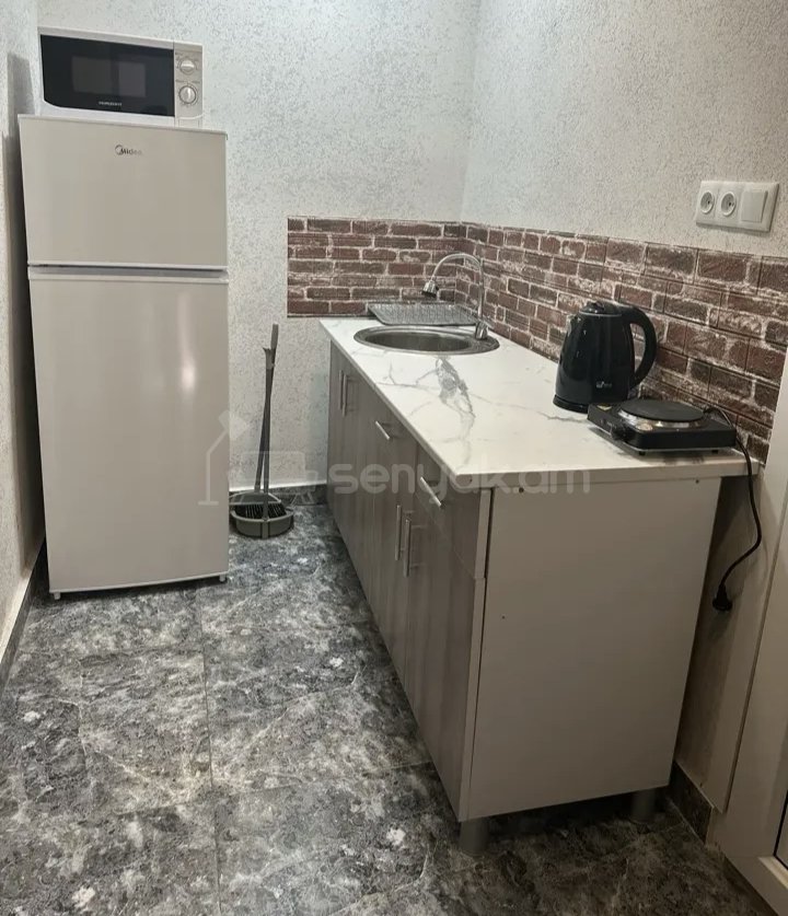 2 Սենյականոց Բնակարան Քարե Շենքում, 45քմ, 2/2 հարկ, Կապիտալ Վերանորոգված, Կահավորված