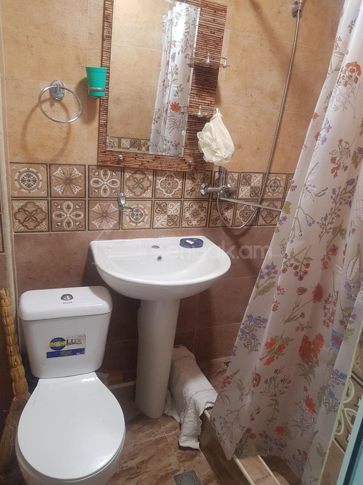 1 Սենյականոց Բնակարան Քարե Շենքում, 30քմ, 3/5 հարկ, Կոսմետիկ Վերանորոգված, Կահավորված