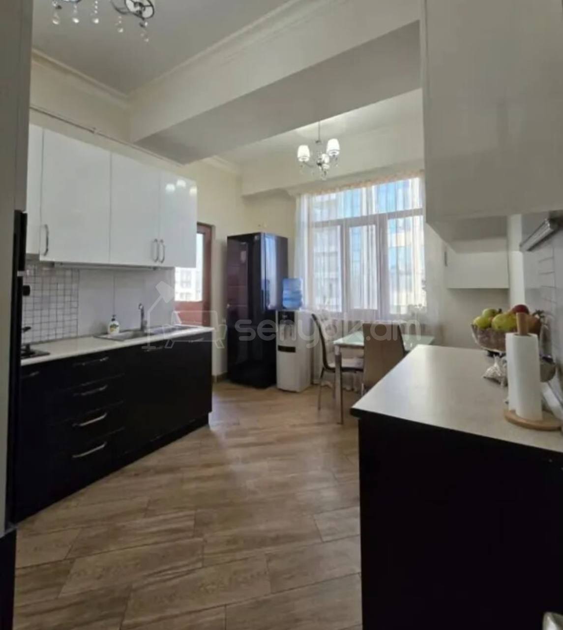 3 Սենյականոց Բնակարան, 104քմ, 8/20 հարկ, Կապիտալ Վերանորոգված