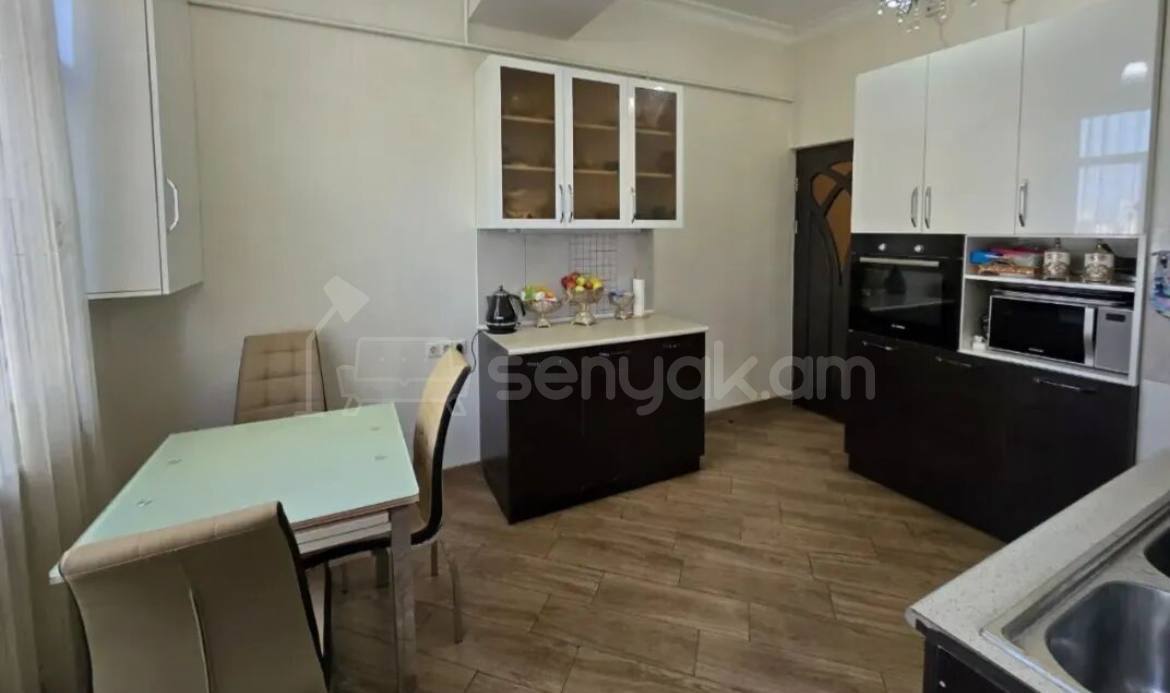 3 Սենյականոց Բնակարան, 104քմ, 8/20 հարկ, Կապիտալ Վերանորոգված