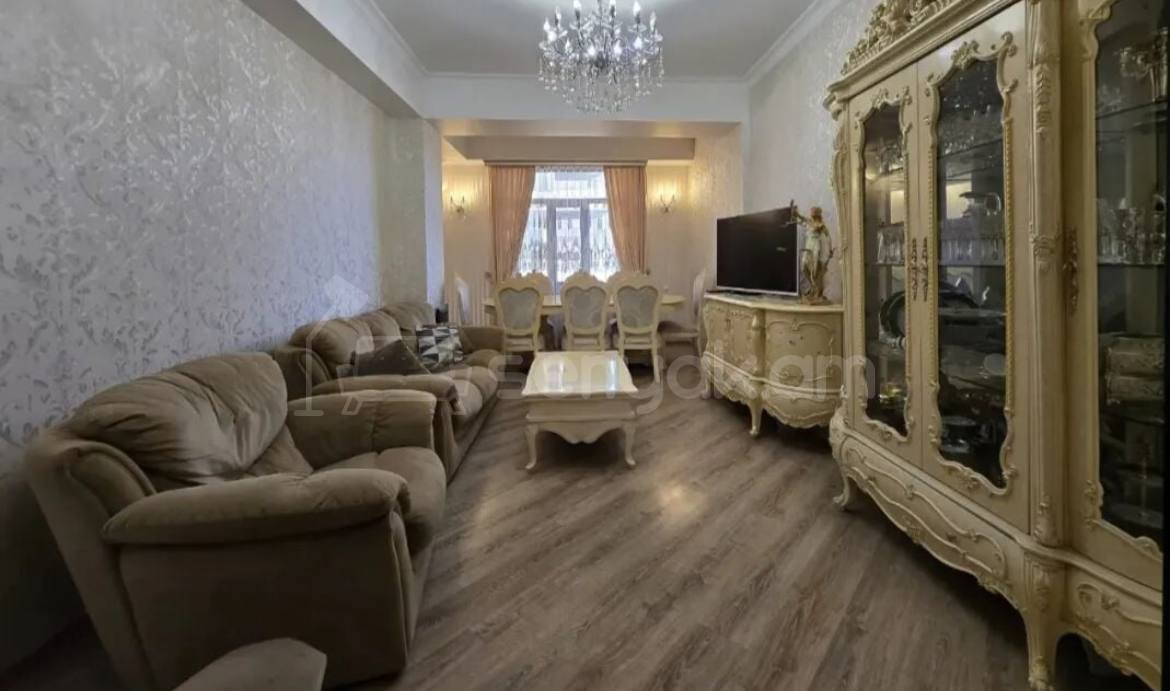 3 Սենյականոց Բնակարան, 104քմ, 8/20 հարկ, Կապիտալ Վերանորոգված