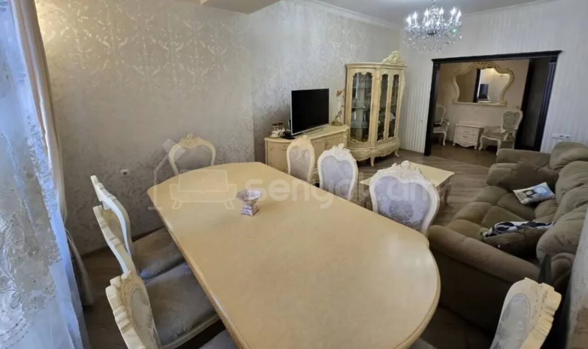 3 Սենյականոց Բնակարան, 104քմ, 8/20 հարկ, Կապիտալ Վերանորոգված