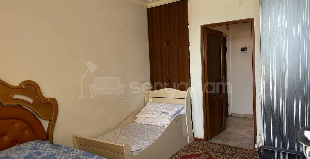 3 Սենյականոց Բնակարան, 75քմ, 2/10 հարկ, Նորմալ Վիճակում, Կահավորված