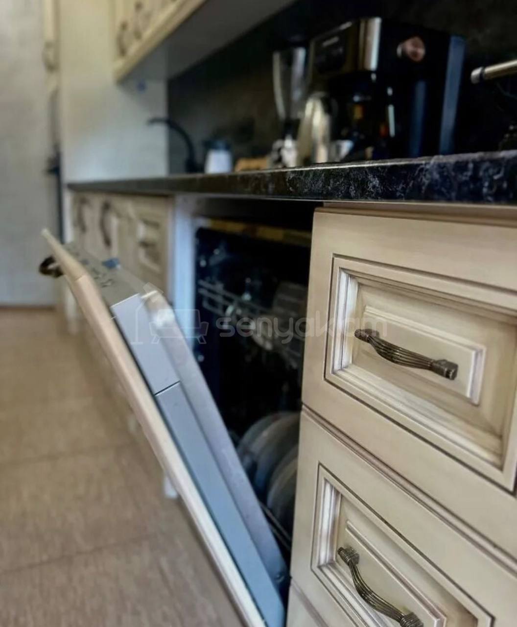 5 Սենյականոց Բնակարան, 134քմ, 10/10 հարկ, Կապիտալ Վերանորոգված