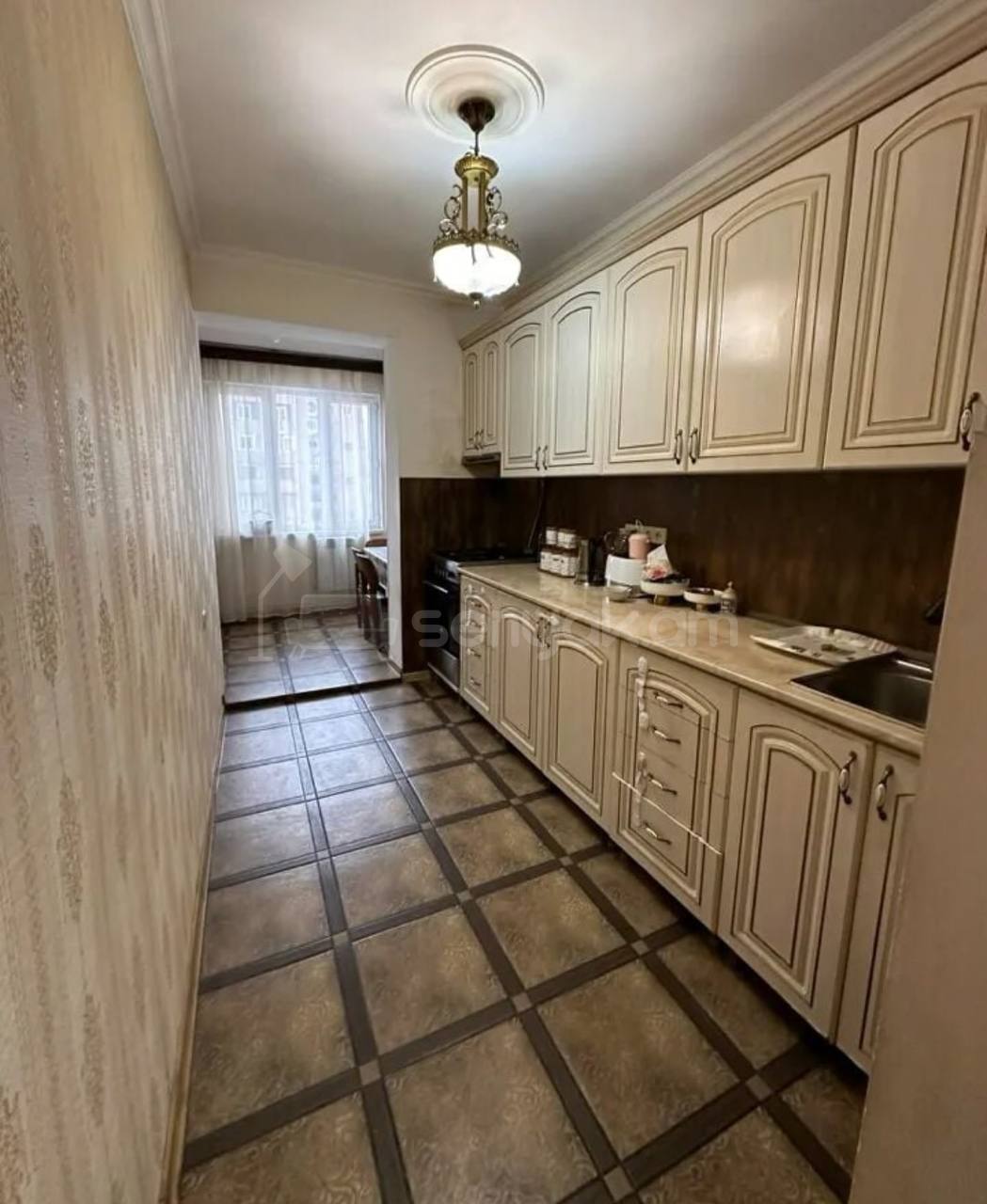 3 Սենյականոց Բնակարան, 76քմ, 6/9 հարկ, Կապիտալ Վերանորոգված, Կահավորված, Արևկող