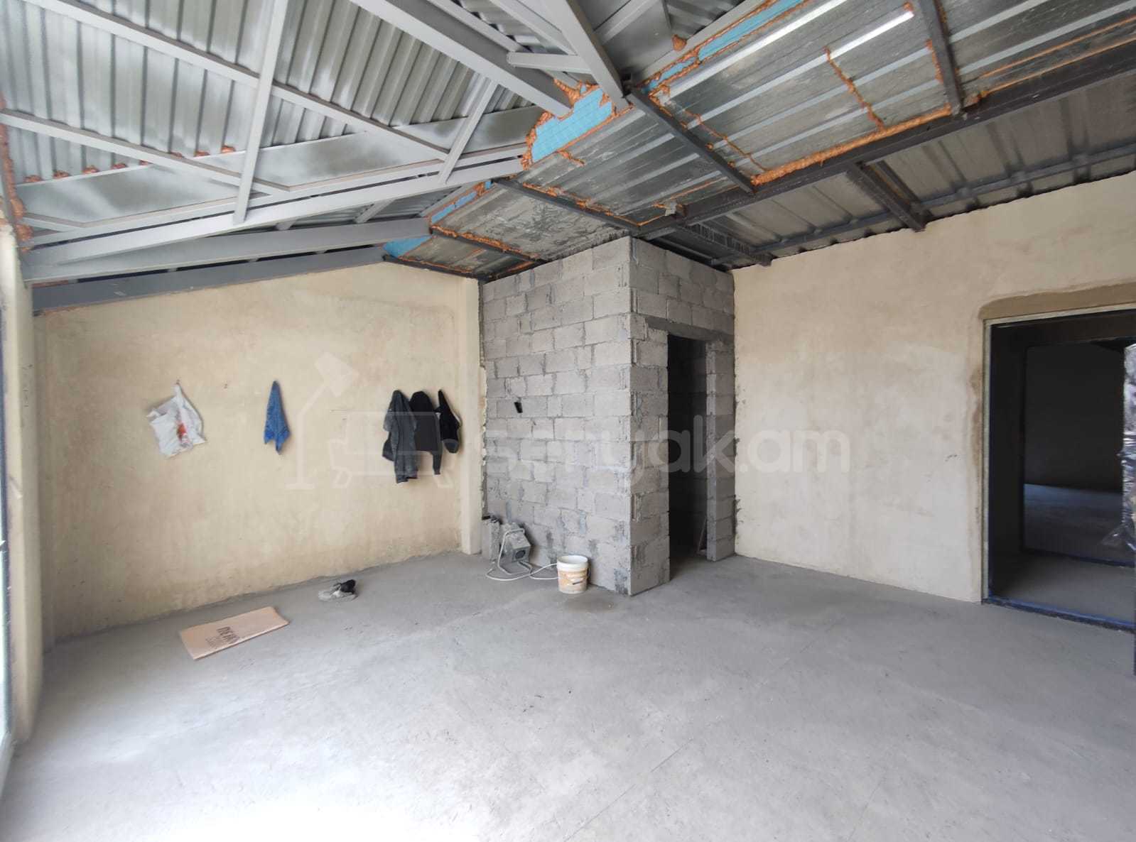 1 Սենյականոց Բնակարան Նորակառույցում, 36քմ, 3/3 հարկ, Զրոյական Վիճակում