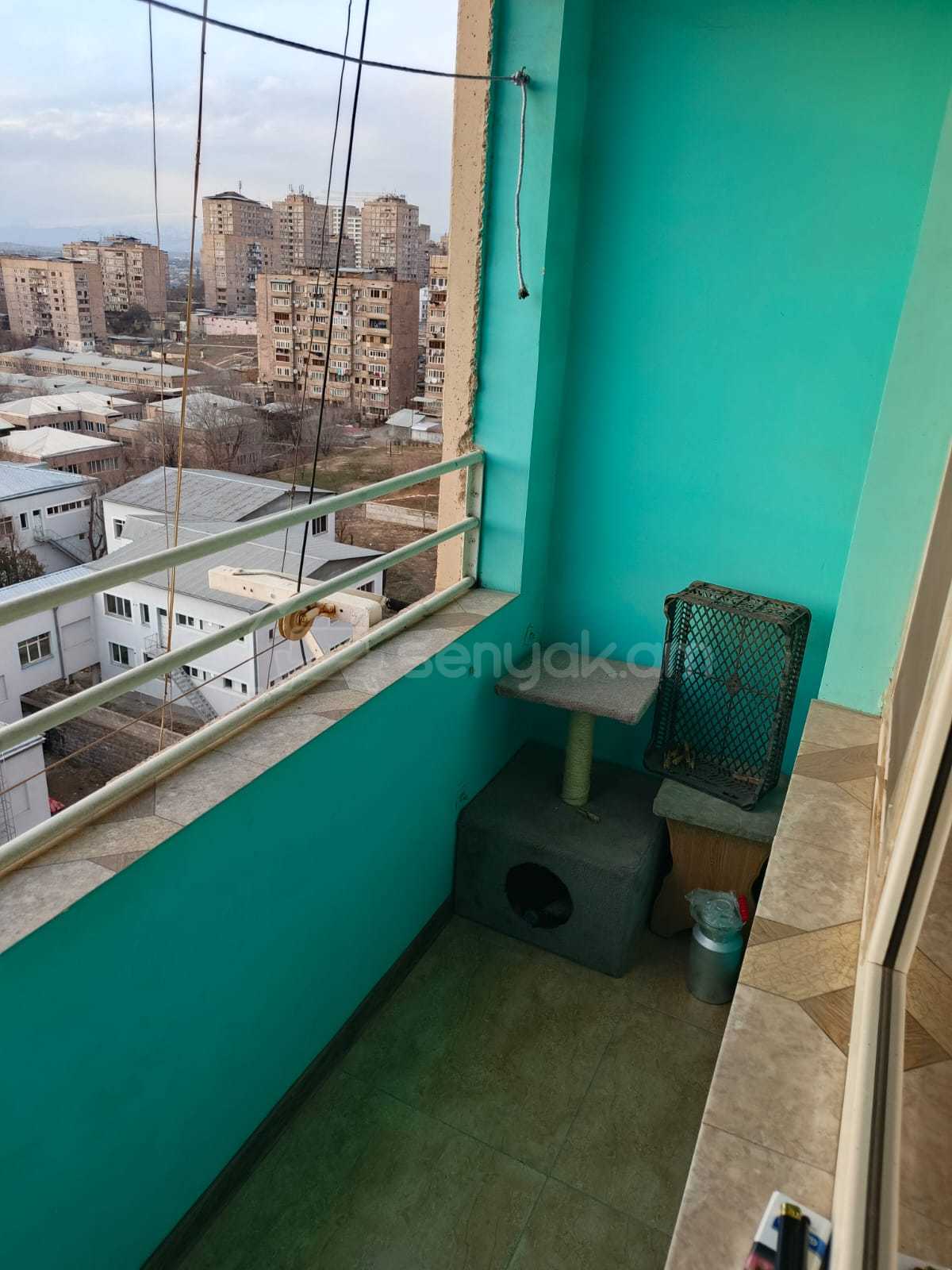 3 Սենյականոց Բնակարան, 90քմ, 8/14 հարկ, Կապիտալ Վերանորոգված, Կահավորված