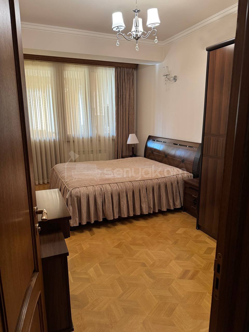 4 Սենյականոց Բնակարան Քարե Շենքում, 103քմ, 2/5 հարկ, Կապիտալ Վերանորոգված