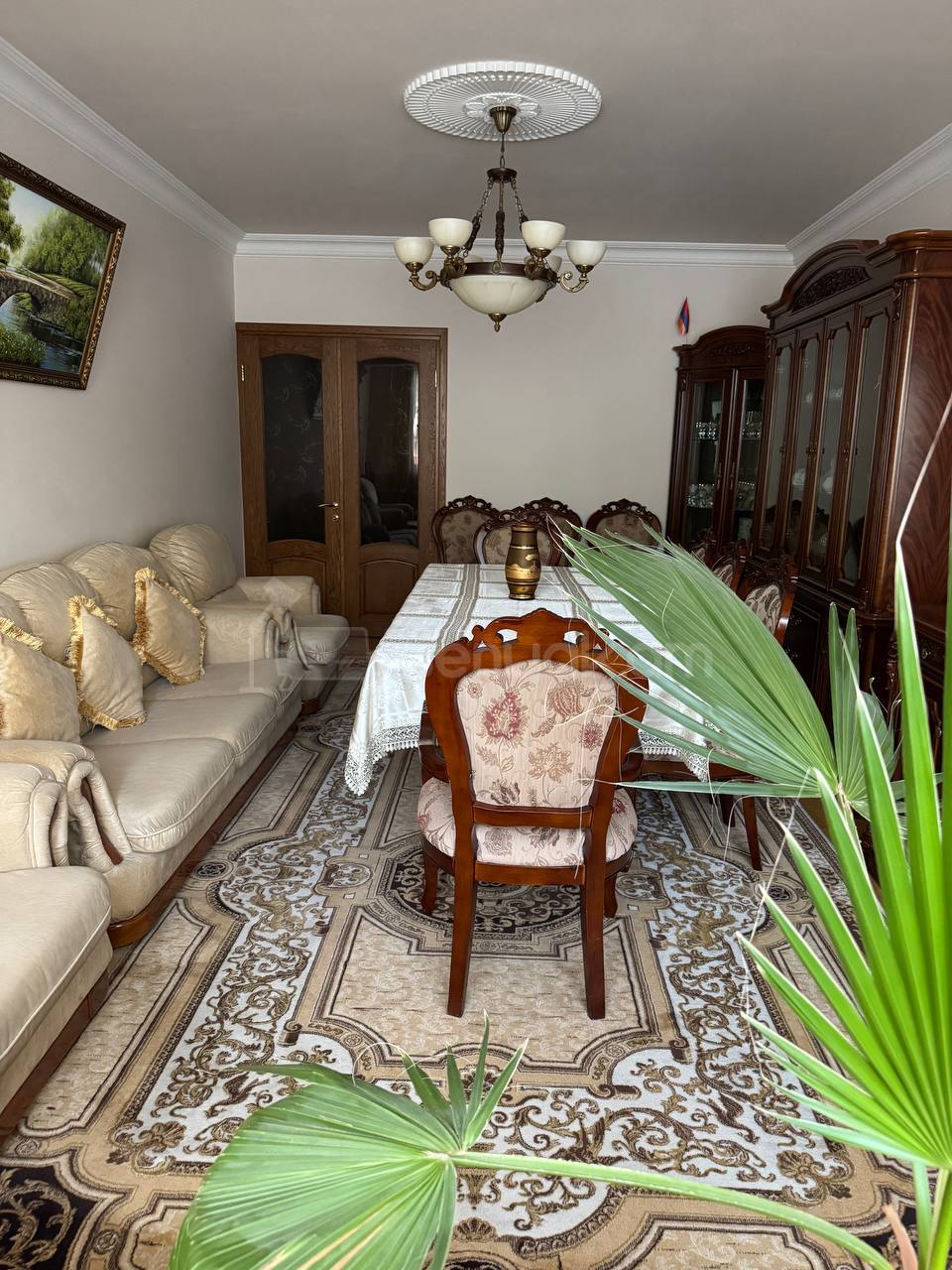 4 Սենյականոց Բնակարան Քարե Շենքում, 103քմ, 2/5 հարկ, Կապիտալ Վերանորոգված