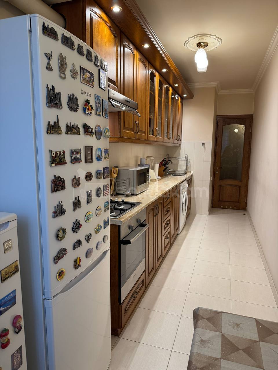 4 Սենյականոց Բնակարան Քարե Շենքում, 103քմ, 2/5 հարկ, Կապիտալ Վերանորոգված