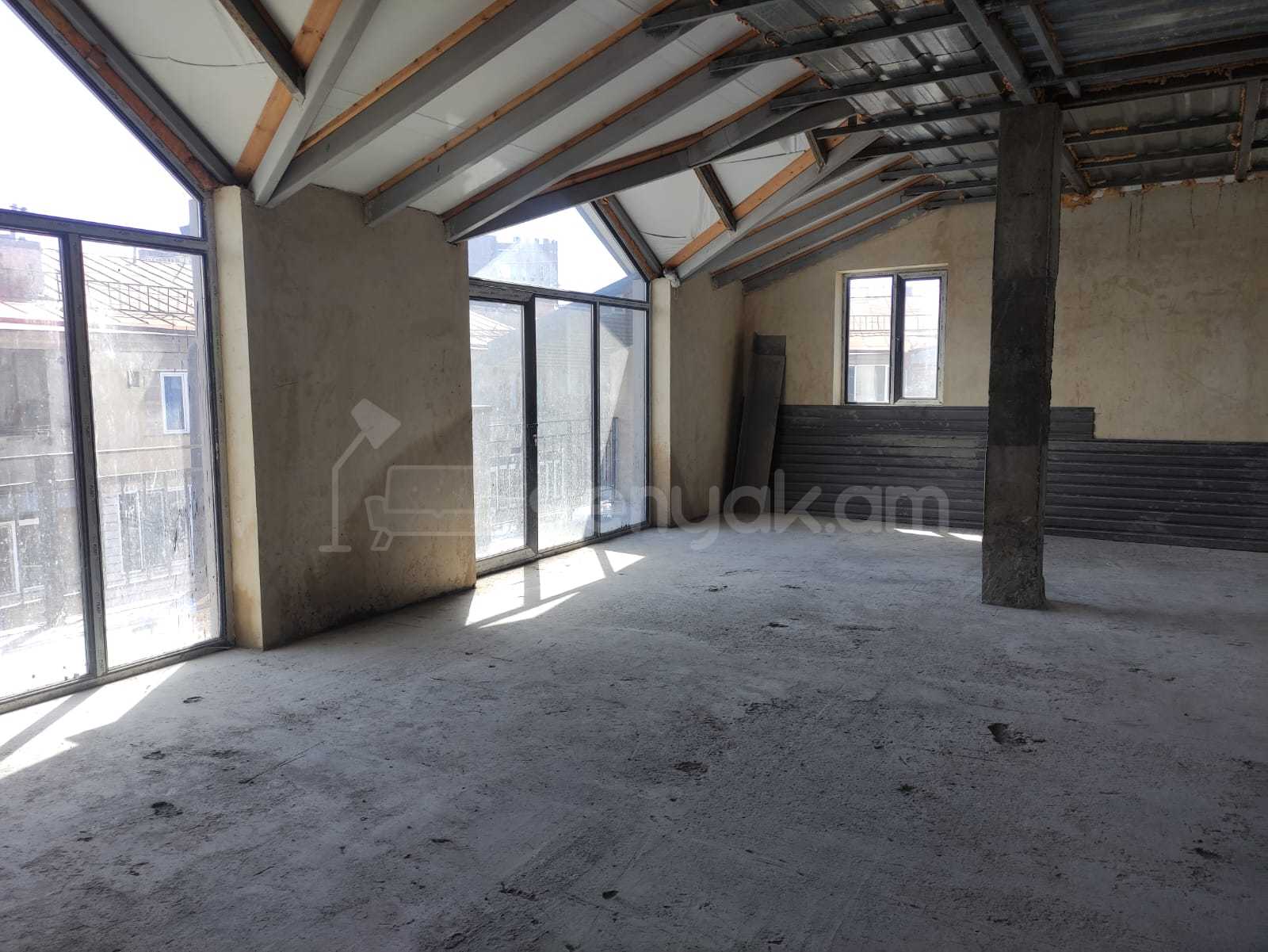 3 Սենյականոց Բնակարան Նորակառույցում, 115քմ, 3/3 հարկ, Զրոյական Վիճակում