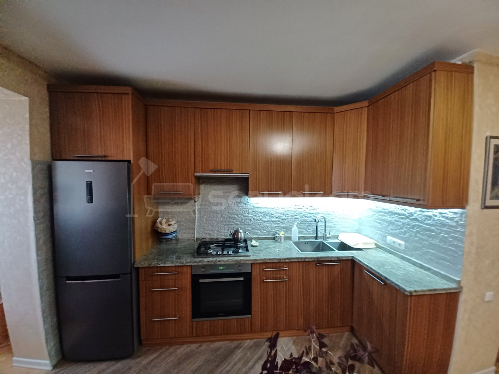 3 Սենյականոց Բնակարան, 75քմ, 6/9 հարկ, Կապիտալ Վերանորոգված, Կահավորված, Արևկող