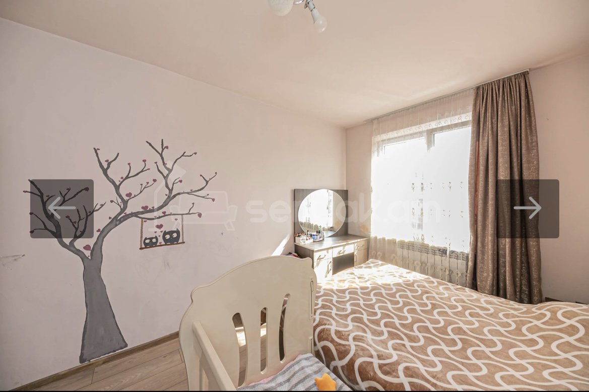 4 Սենյականոց Բնակարան, 90քմ, 2/9 հարկ, Նորմալ Վիճակում, Կահավորված