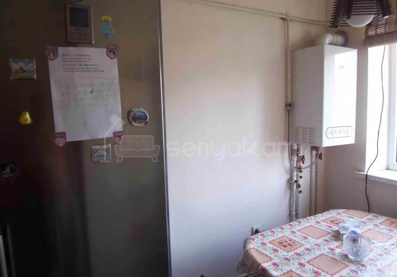 3 Սենյականոց Բնակարան, 80քմ, 7/9 հարկ, Նորմալ Վիճակում, Կահավորված