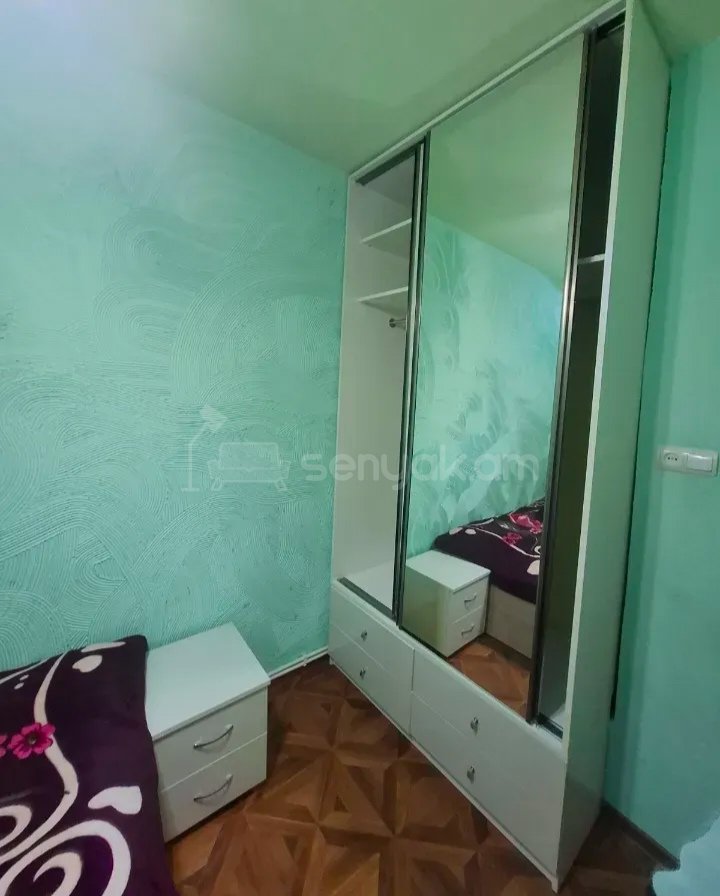 4 Սենյականոց Բնակարան, 80քմ, 2/9 հարկ, Նորմալ Վիճակում, Կահավորված