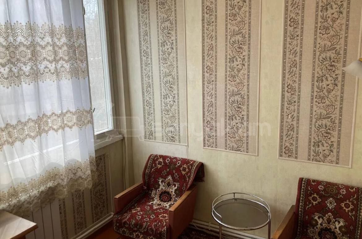 3 Սենյականոց Բնակարան Քարե Շենքում, 65քմ, 3/5 հարկ, Պետական Վիճակում, Կահավորված, Արևկող