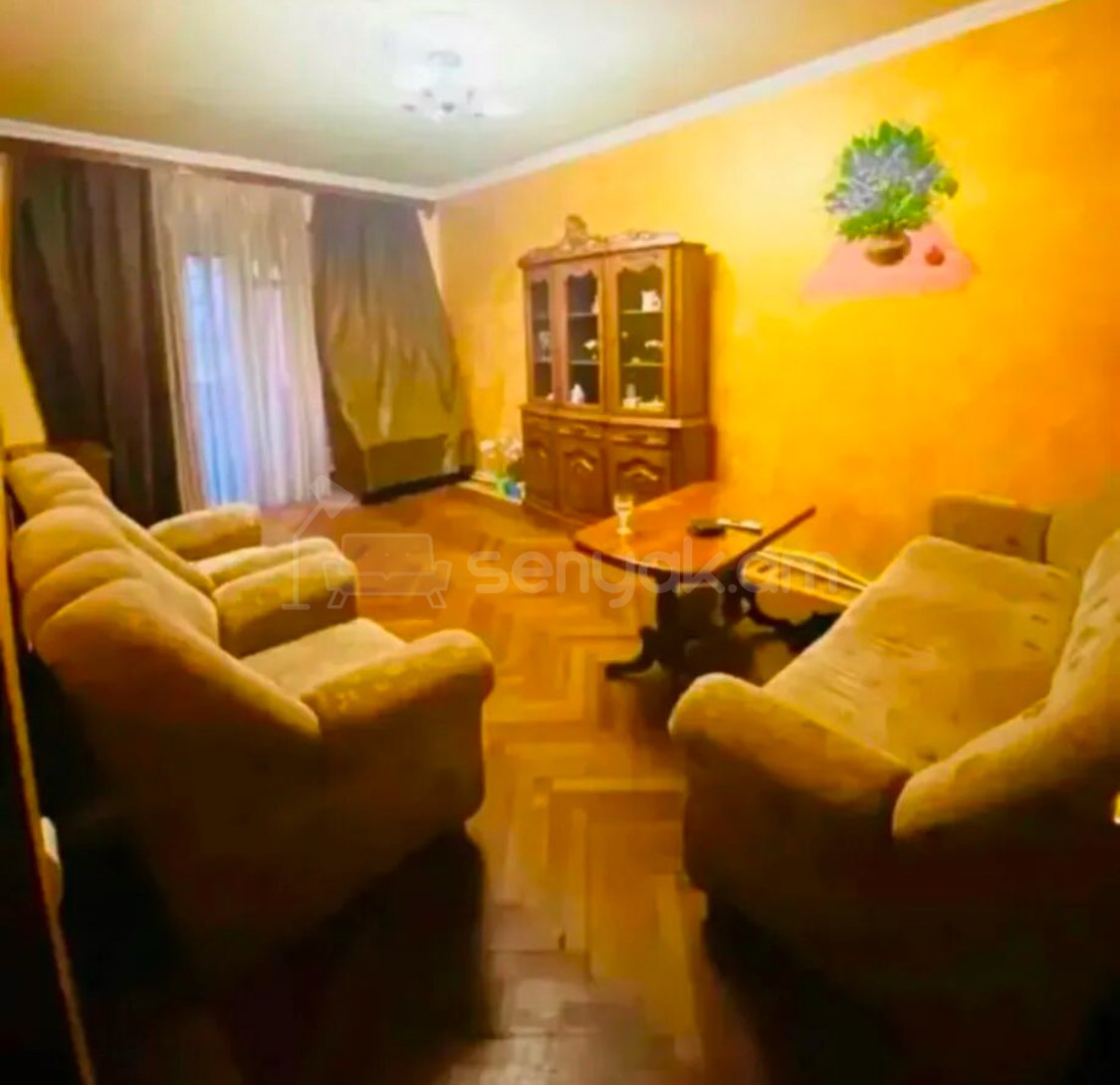 3 Սենյականոց Բնակարան Քարե Շենքում, 60քմ, 3/5 հարկ, Կապիտալ Վերանորոգված, Կահավորված