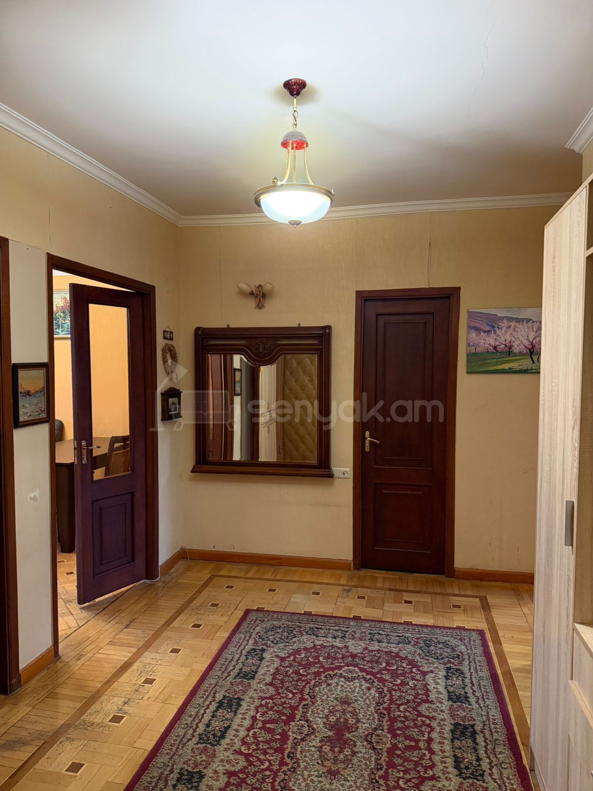 4 Սենյականոց Բնակարան Քարե Շենքում, 90քմ, 4/5 հարկ, Դիզայներական Վերանորոգված, Կահավորված, Արևկող